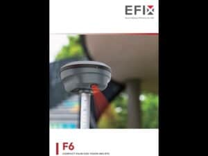 Récepteur GNSS EFIX F6 vision IMU-RTK projetant un faisceau laser rouge sur une canne de mesure graduée.